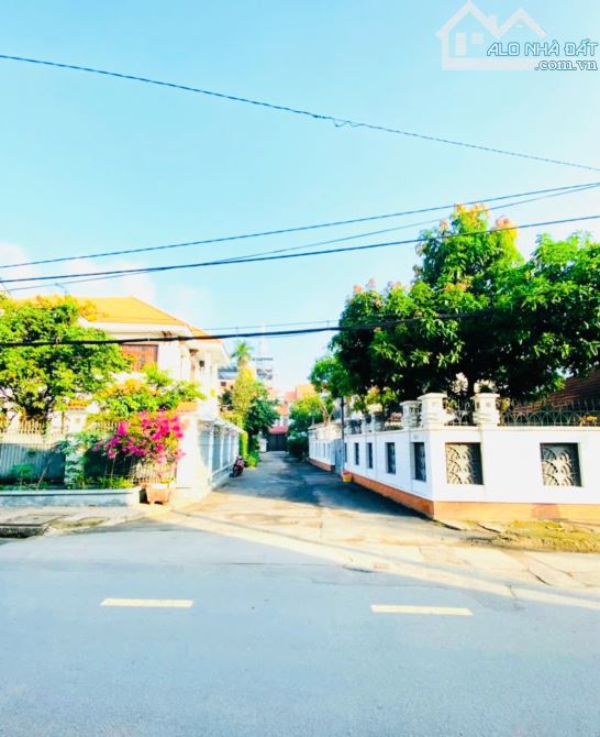 Rẻ nhất ! Đất 2 MT - Ngang 18m - Nở hậu - Đường số 12, Trần Não - Gía bán 126tr/m2 - 1
