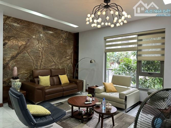 BÁN GẤP NGÕ 69A HOÀNG VĂN 55M2 5 TẦNG -THANG MÁY -Ô TÔ VÀO NHÀ SIÊU ĐẸP CHỈ 18 TỶ - 1