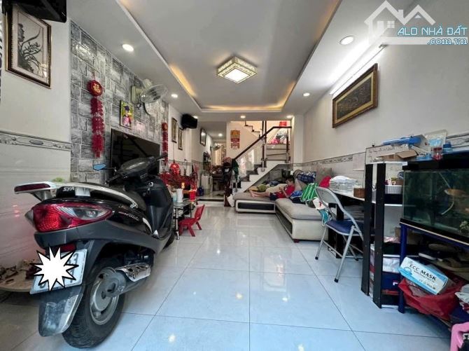 Bán nhà Gò Vấp, Hẻm Xe Hơi Trần Bá Giao, P5, 50M², 2 tầng, chỉ 5.25 tỷ TL - 1