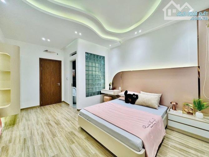 Cần bán nhà đang cho thuê 24 triệu/tháng ngay Tô Hiến Thành,P13,Quận 10-Giá:5tỷ140/ 67,5m2 - 15
