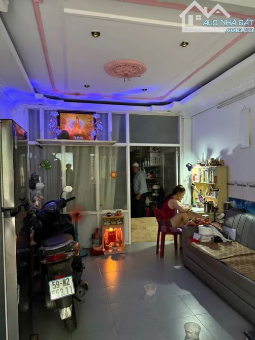 🔥 HOT! NHÀ 2 TẦNG HXH ĐƯỜNG 3/2 Q10 - KHU PHÂN LÔ VUÔNG VỨC - CHỈ 9.2 TỶ! 🔥 - 2