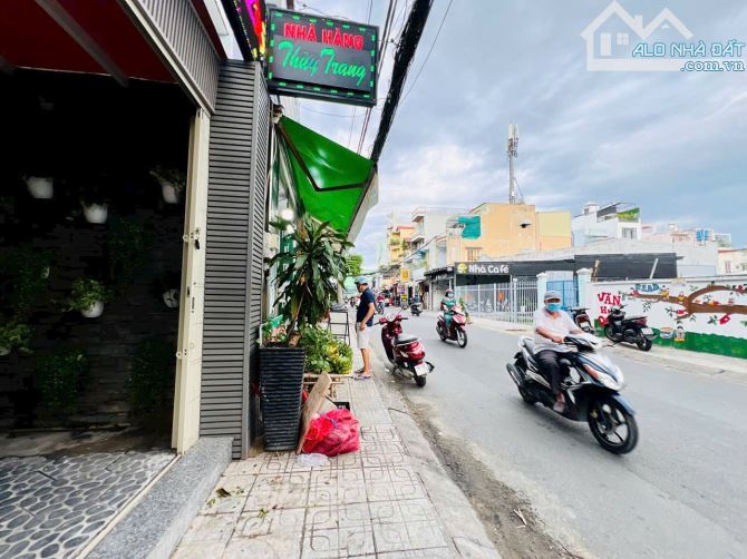 Bán MT đường số 8 f11 hơn 10tỷ hợp đồng thuê 50tr/th 4 lầu - 2