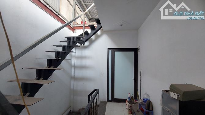 Nr 60m2 x3 tầng, 3PN, Lê Trọng Tấn, 10 triệu/th - 2