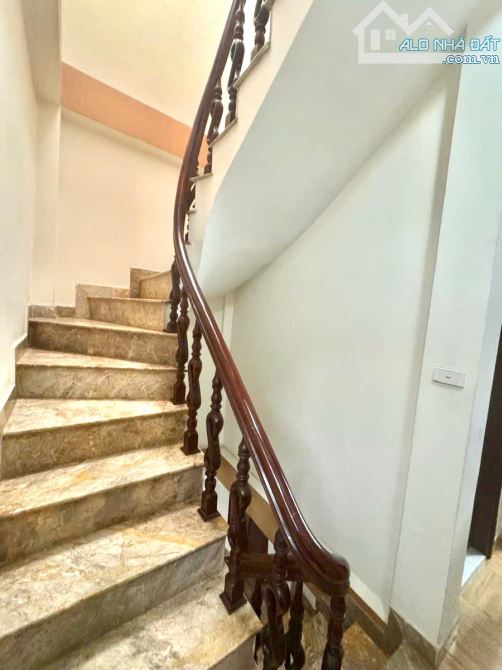 Siêu Hot!!! Bán Nhà ngõ phố Nguyễn Chí Thanh Đống Đa 60m2 5 tầng mt 4m - 2