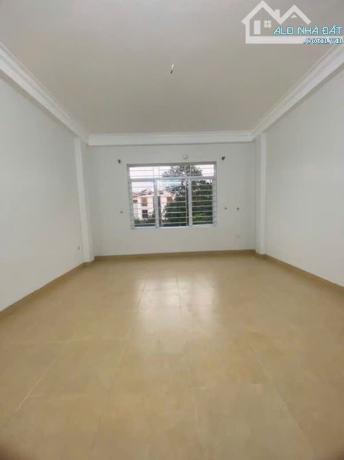 YÊN NGHĨA, Ô TÔ VÀO NHÀ, NGÕ THÔNG, 2 THOÁNG , DIỆN TÍCH70M2, 4 TẦNG , GIÁ 5.85 TỶ - 2