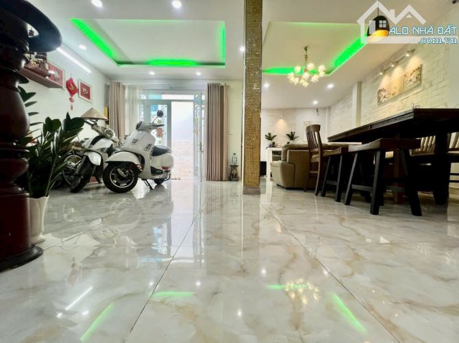 CHÍNH CHỦ CẦN BÁN BIỆT THỰ MINI DTSD 200M2 TÔN THẤT THUYẾT Q.4 GIÁ 7TYXX - 2