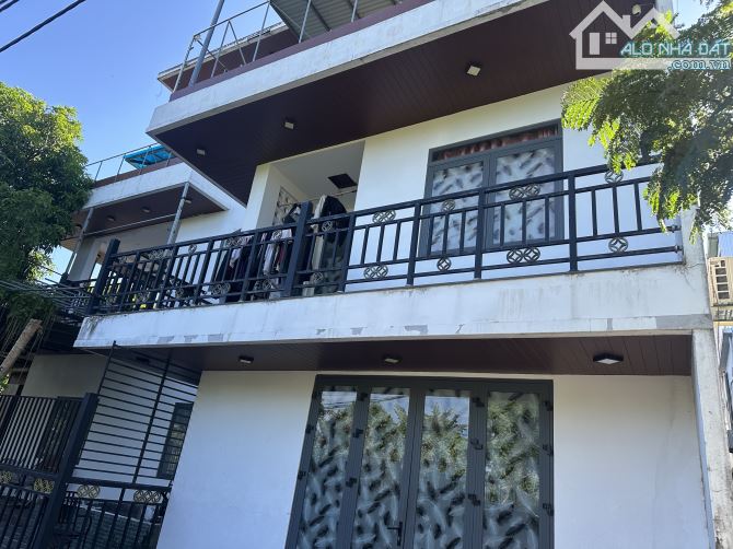 SỤP HẦM - NAM CẦU CẨM LỆ: 8,45 tỷ Nhà 3 tầng - Lô góc 2 mặt tiền đường 5,5m lề 3m - - 1