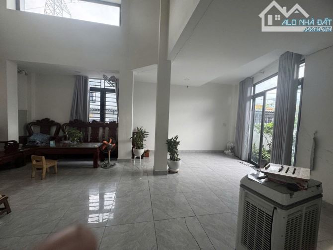 BÁN NHÀ QUỐC 1A AN PHÚ ĐÔNG Q12  - 4 TẦNG 200M2 ( 10.5M X 19M) - 7.56 TỶ. - 2
