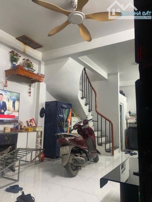 Bán nhà Phúc Lợi Long Biên giảm giá 1 tỷ để bán cần tiền thanh khoản. - 2