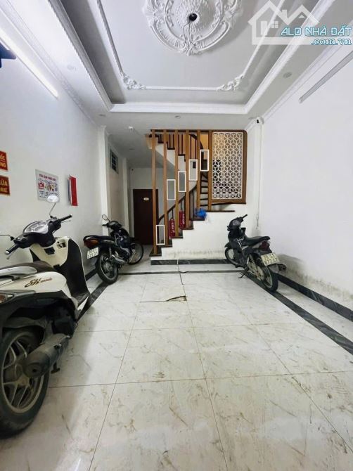 Phạm Văn Đồng-50m-10 Phòng Khép Kín  Dòng Tiền Khủng 650tr/Năm l.Giá 8,9 Tỷ - 2