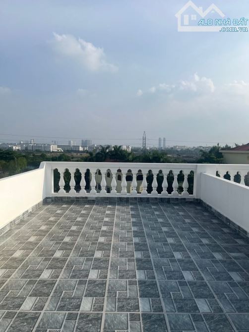 NHÀ ĐẸP LIÊN MẠC -BẮC TỪ LIÊM 40 4 TẦNG , SÀN 2 PHÒNG GIÁ 5,3 Tỷ - 2