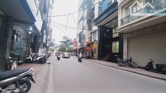 Bán nhà mặt phố An Trạch, 120m2, 4 tầng, mt 10m, 2 thoáng, chỉ 52 tỷ. - 2