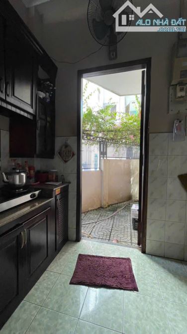 bán nhà hẻm ô tô , bàn cờ , q3, 3,8x18m ,67m2 . 4 Tầng . giá chỉ còn 11,5 tỷ TL. - 2