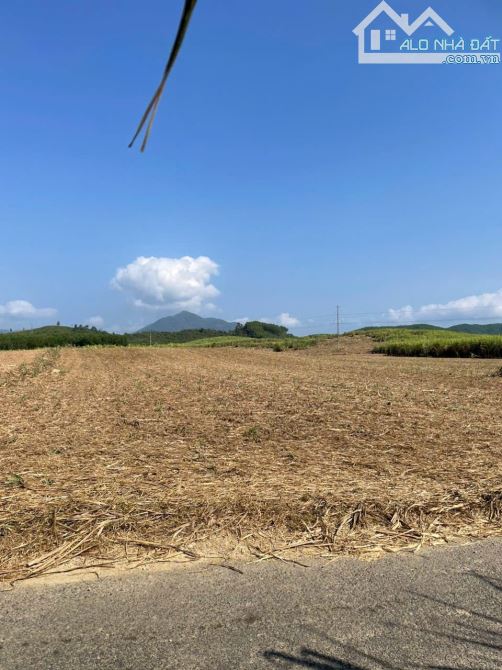 Bán đất đẹp thôn Hòn dù , xã Khánh Nam , Huyện Khánh Vĩnh Diện tích: 1,1 hecta ( ngang 80m - 2
