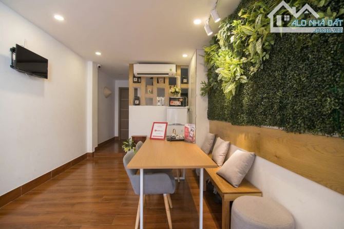 BÁN NHÀ LÊ THÁNH TÔN – Q1 – ĐỐI DIỆN KS NEW WORLD-5 TẦNG BTCT-55m2- NỞ HẬU- 28,7 TỶ - 2
