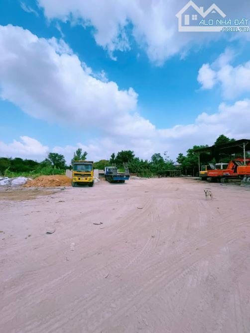 NT011 Cho thuê bãi xe diện tích đa dạng từ 1000m2 tới 7000m2 gần KCN AMata và ga xe lửa Hố - 2