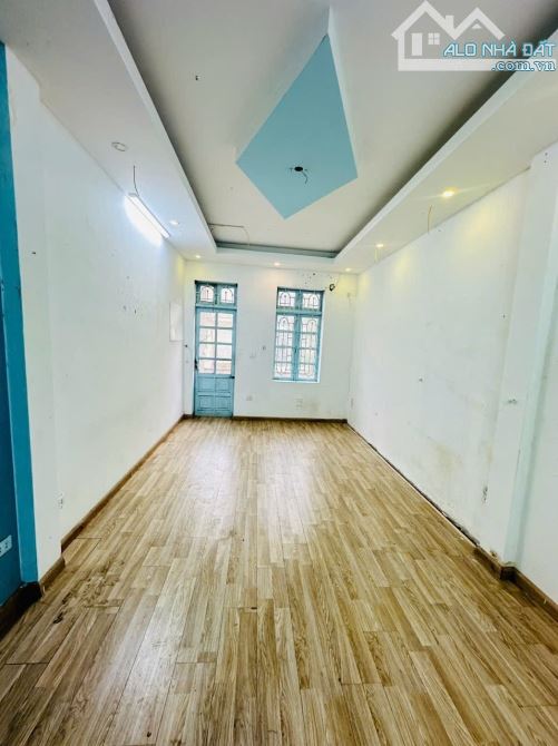 Bán nhà mặt phố Trần Đăng Ninh - Cầu Giấy 42m2, 5 tầng, vỉa hè to, KD đỉnh - Giá 22.5 tỷ - 2
