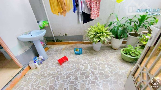 Bán nhà 3 phòng ngủ đường Bà Huyện Thanh Quan kế Vincom Hùng Vương - 2