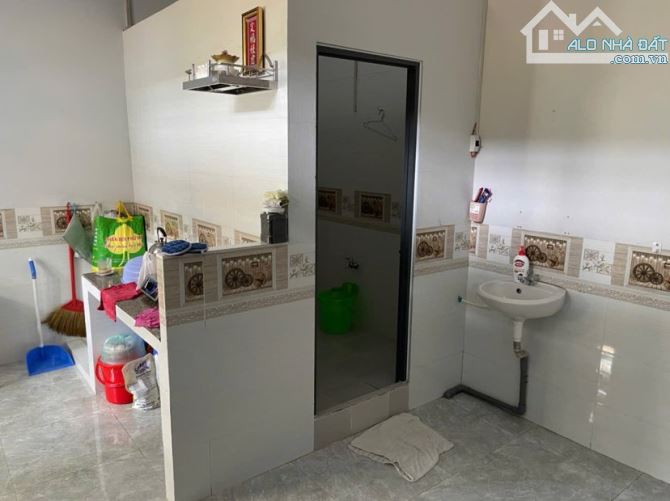 Bán nhà 100 m2 hẻm 286 đường CMT8 gần chợ An Thới - 2