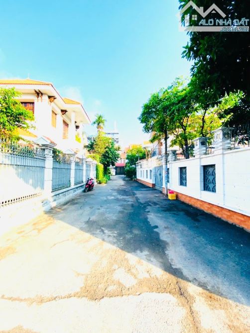 Rẻ nhất ! Đất 2 MT - Ngang 18m - Nở hậu - Đường số 12, Trần Não - Gía bán 126tr/m2 - 2