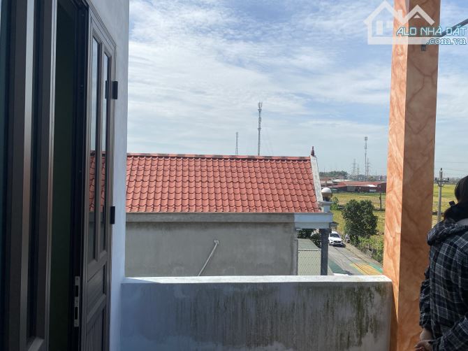 Bán gấp căn nhà tâm huyết tại Đông Hợp ,Đông Hưng. Diện tích 107m2 . nhà 3,5 tầng .Giá chỉ - 2