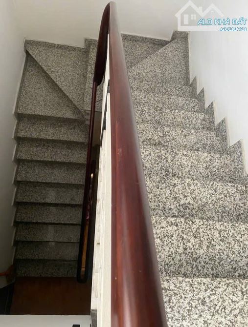 Hẻm xe tải Phan Văn Trị - 97m2 ( nở 5,6m) - 3 t8ầng xe hơi ngủ - hợp gia đình. Chỉ 15,8 tỷ - 2