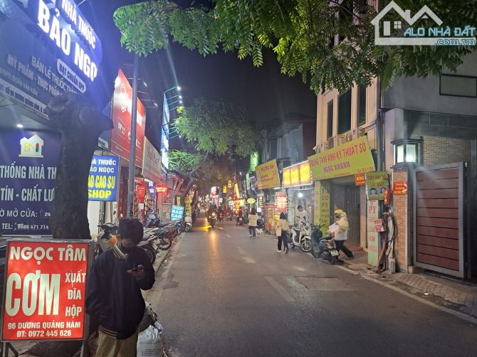 BÁN NHÀ MẶT PHỐ DƯƠNG QUẢNG HÀM - CẦU GIẤY 111m2 - 4T - MT 4.5m - 42 TỶ - KINH DOANH ĐỈNH - 2