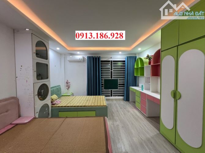 Bán nhà mới xây 5 tầng, gần ô tô – giá chỉ 180/m - 2