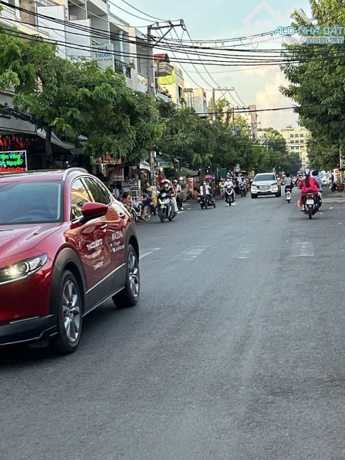 NGỘP BANK nhà MTKD Nguyễn Sỹ Sách ngang 6M 118m2 5 lầu KD đỉnh ngay chợ Tân Trụ 18.X tỷ. - 2