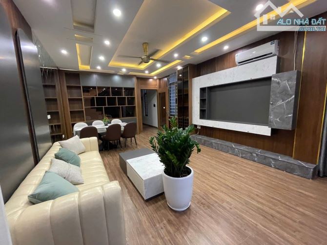 BÁN NHÀ 5 TẦNG, LÔ GÓC MỚI XÂY TẠI  PHỐ BÁT KHỐI - VỊ TRÍ VÀNG, TIỆN ÍCH ĐỈNH CAO - 2