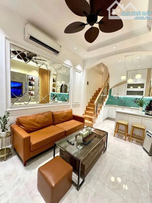 NHÀ RIÊNG CỰ LỘC – ĐẸP Ở THÍCH TIỆN ÍCH – 25M – 5 TẦNG – MT 5M – GIÁ 6,95 TỶ - 3
