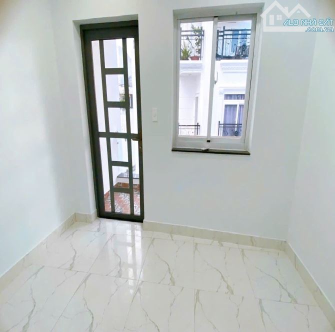 Bán nhà 4 Tầng hẻm Cách Mạng Tháng Tám, QUẬN 10, DT 3.3 x 12.7 m, Giá 8 tỷ - 3