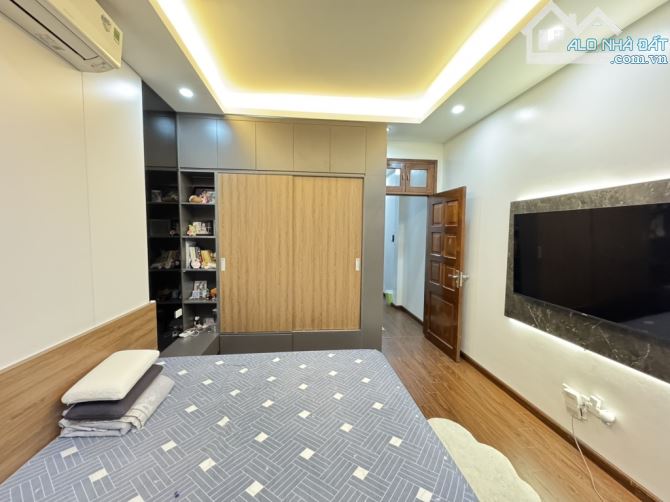 Bán nhà phố Kim Đồng , phân lô , ô tô đỗ cổng dt 55m x4T x 14 Tỷ - 3