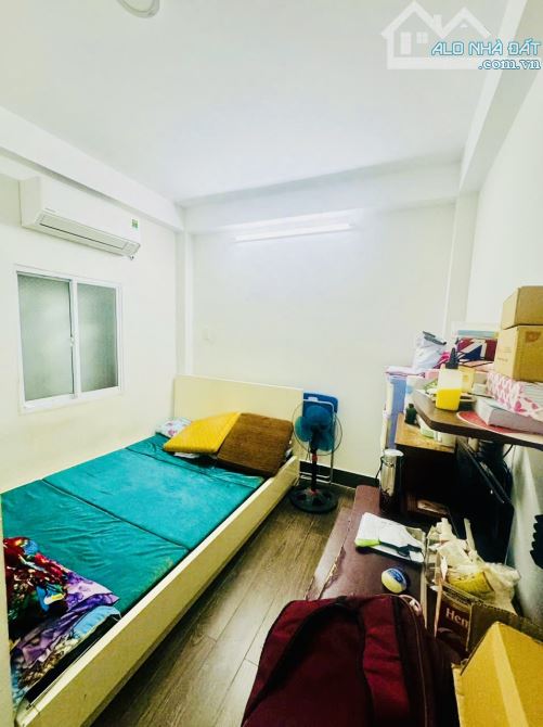 Bán nhà gần emart Phan Huy Ích Gò Vấp, 4 tầng, 3 phòng ngủ, giá chỉ hơn 4 tỷ - 3