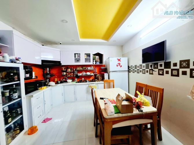 Bán Rẻ Nhà Hẻm Xe Tải cách 1căn,Nguyễn Trọng Tuyển Tân Bình Giáp PhúNhuận,57m2,2Tầng,5tỷ9 - 3