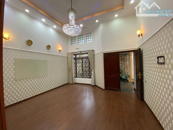BÁN GẤP TÒA NHÀ 12X20M 1 TRỆT 2 LẦU – ĐƯỜNG 10M PHƯỜNG ĐHT Q12 - 3