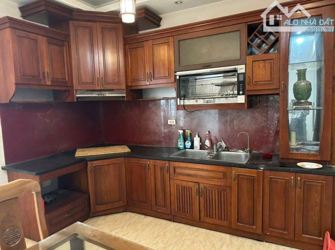 Cho thuê nhà nguyên căn full nội thất cao cấp, gỗ tự nhiên, Hai bà trưng - 3