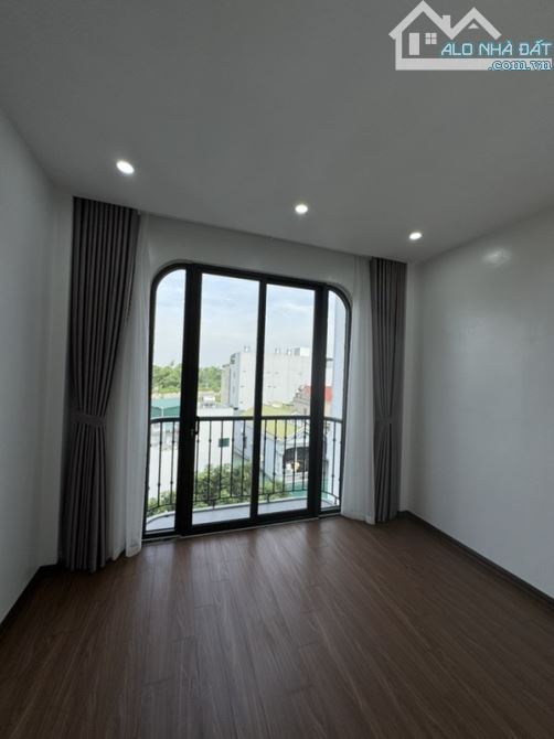 Bán nhà riêng TĐC Giang Biên, Long Biên 45m2, 6 tầng thang máy, ô tô đỗ cửa, giá 8,52 tỷ - 3