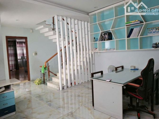 BIỆT THỰ MẶT TIỀN KHU ĐÔNG THỦ THIÊM – DT 192M² - 4 TẦNG - NGANG 8M - GIÁ 28 TỶ - 3