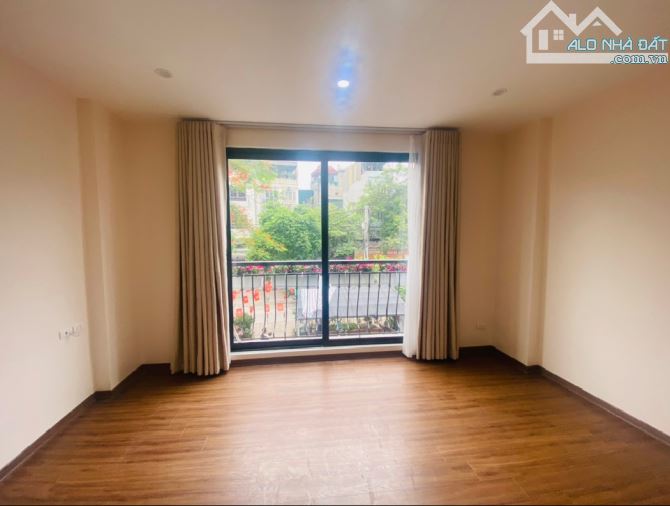 Bạn muốn ở nhà mới, ô tô đỗ cửa thì xem thử căn này - 3