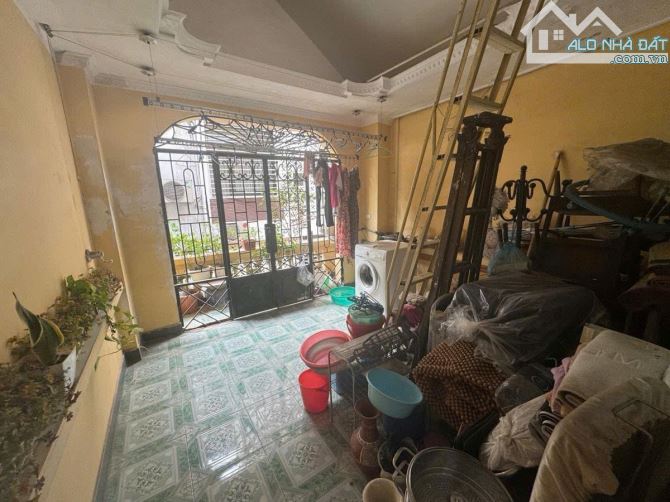 Nóng hơn HN!!! Bán Nhà phố Nguyễn Chí Thanh Đống Đa 50m2 5 tầng mt 4m - 4