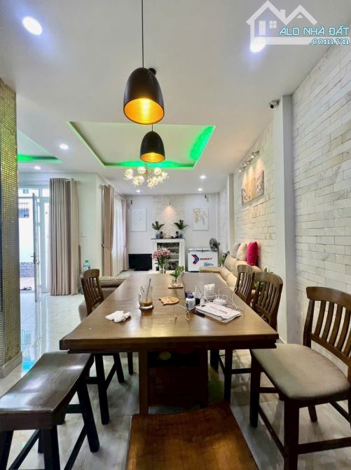 CHÍNH CHỦ CẦN BÁN BIỆT THỰ MINI DTSD 200M2 TÔN THẤT THUYẾT Q.4 GIÁ 7TYXX - 4