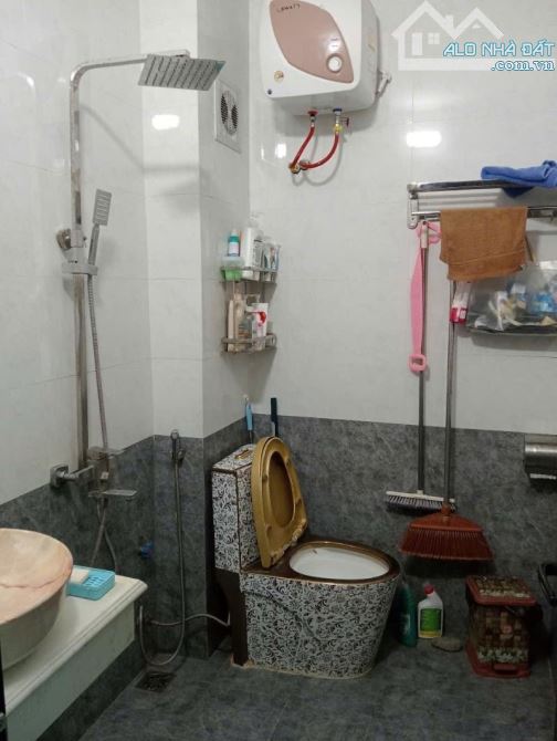 BÁN NHÀ THƯỢNG THANH DÂN XÂY 4 TẦNG - CHỈ NHỈNH 5 TỶ - NGÕ ĐẸP SÁNG THOÁNG - 4