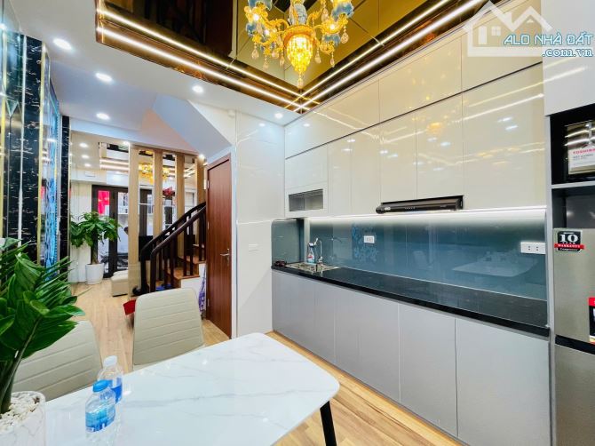 Nhà đẹp ở luôn Trần Quốc Vượng Cầu Giấy. Sổ vuông 31m, 5 tầng 6 ngủ MT3m Giá 7 tỷ - 4
