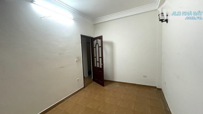 Bán nhà Hoàng Sâm Cầu Giấy. Sổ vuông 40m 4 tầng 4 ngủ MT6m Giá 8 tỷ - 4