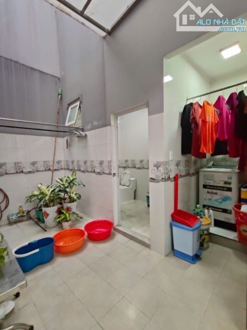 Nhà 4 Tầng Mặt Tiền Trần Thị Năm, Quận 12, 100m2, 10Tỷ9 - 4