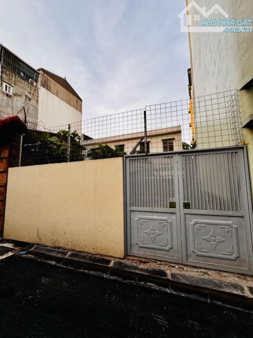Bán Đất Ngọc Thụy DT 79m2 MT 5,7m Ngõ Ô Tô Thông Kinh Doanh, Gần Hồ