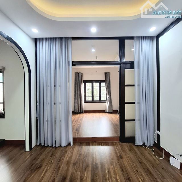 🌳XÃ ĐÀN - BIỆT THỰ CŨ, Ô TÔ NGỦ NHÀ🍀GẦN HỒ, Ở SƯỚNG🔥CHỐT BÁN 𝟮𝟭𝟵𝗧𝗿/𝗠𝟮 - 4