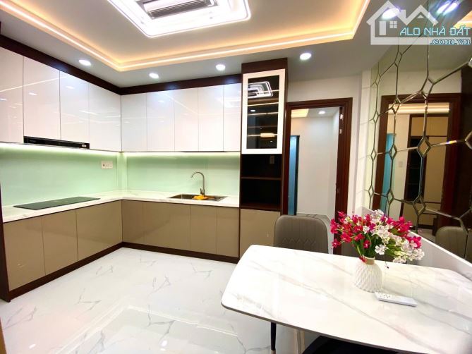 Bán nhà phố trung tâm Quận 7 – Gần Q1, giá cực tốt chỉ 6.2 tỷ – nhà đẹp ở ngay! - 4