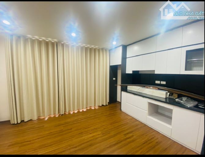 Bạn muốn ở nhà mới, ô tô đỗ cửa thì xem thử căn này - 4